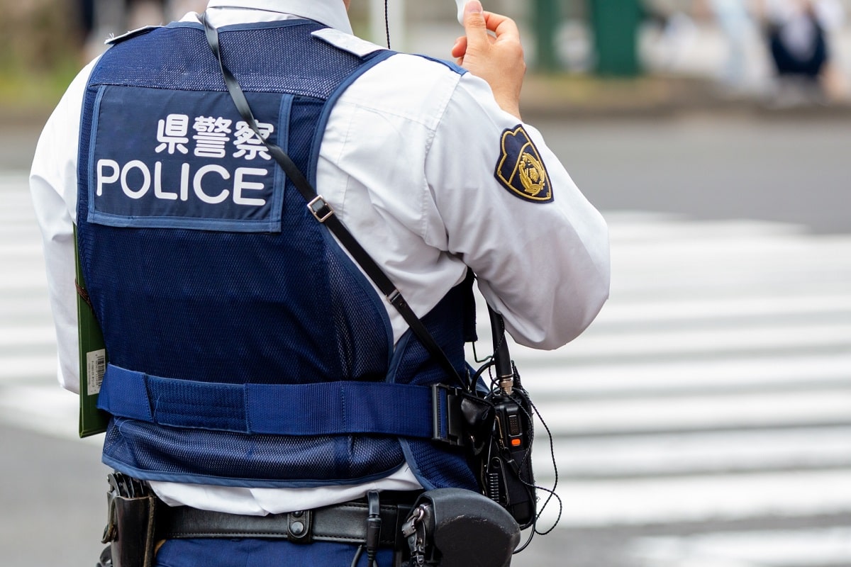 警察-min